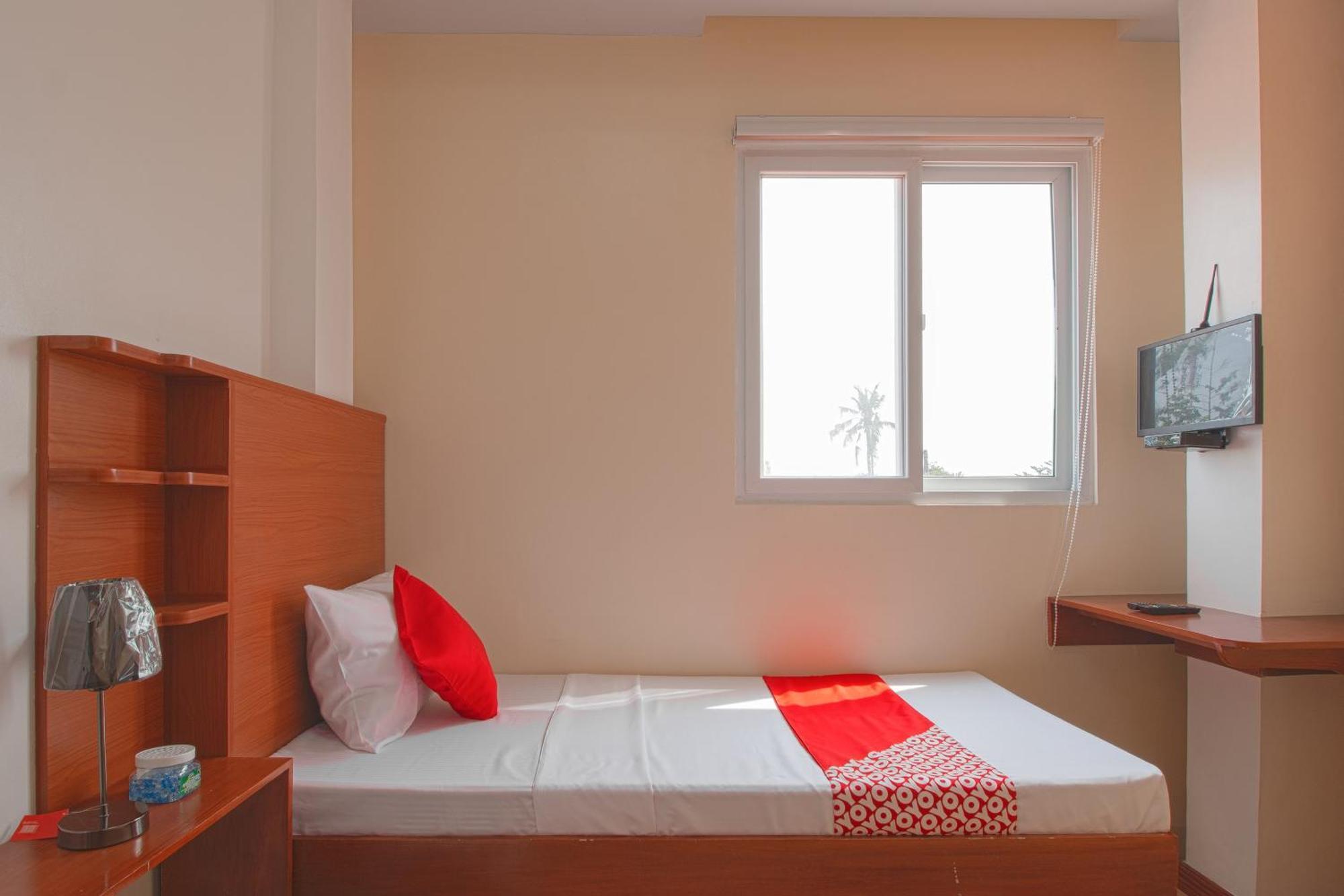 Oyo 685 K Fortune Apartelle Lapu-Lapu City Exteriör bild